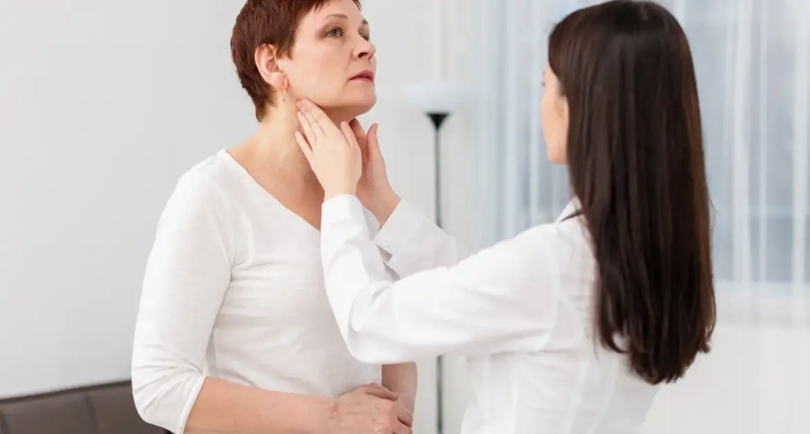 Penyakit Kelenjar Tiroid: Gejala, Penyebab, dan Diagnosisnya