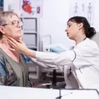 Kanker Tiroid: Gejala, Penanganan, dan Pemulihan Pasien